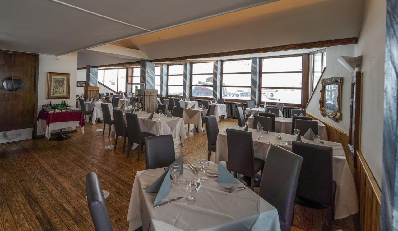 Hotel Lo Stambecco 브루일서비니아 외부 사진
