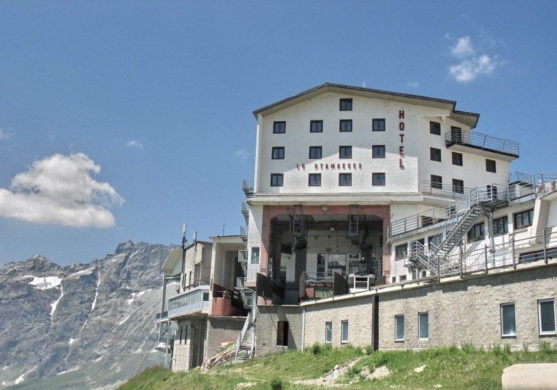 Hotel Lo Stambecco 브루일서비니아 외부 사진